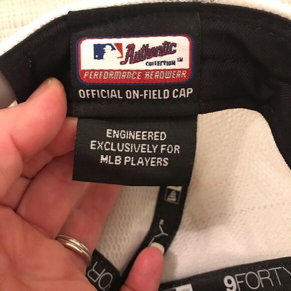 New Era LA Dodgers 2018 Postseason Hat 9FORTY Adjustable Mesh Back - Picture 5 of 10